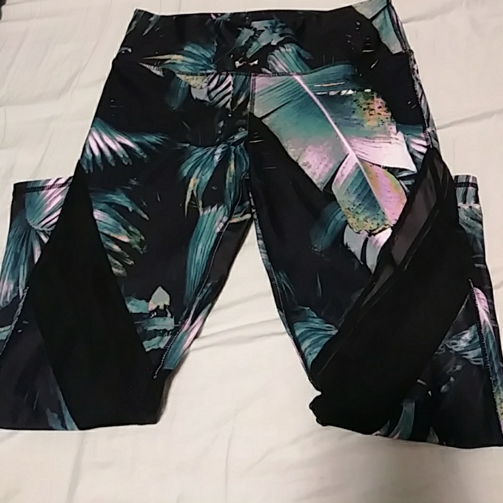 Fabletics palm leaf print leggings